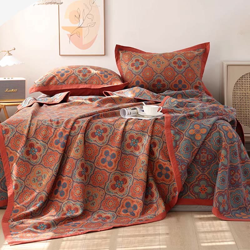 Reversible Floral Cotton Quilt and Pillowcase Set for Bedroom