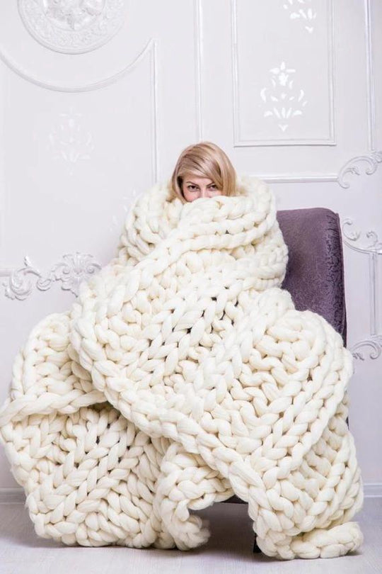 Chunky Knit Hand Woven Throw Blanket for Bed and Couch