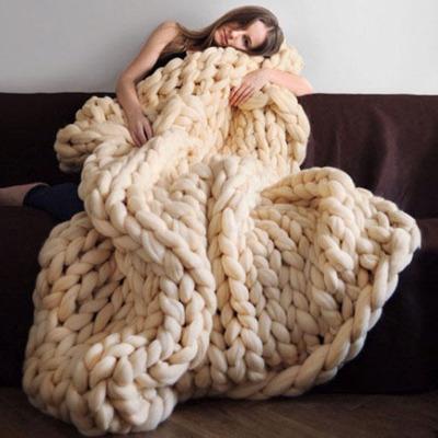 Chunky Knit Hand Woven Throw Blanket for Bed and Couch
