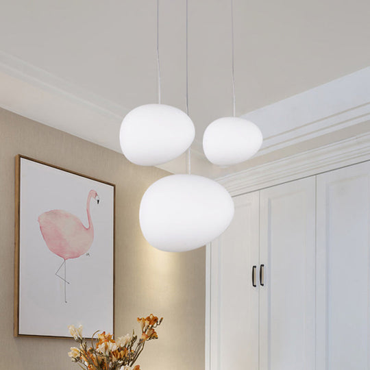 Pebble pendant lamp in living space
