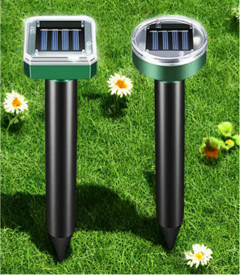 Solar Ultrasonic Rodent Repellent Stake for Outdoor Garden and Yard
