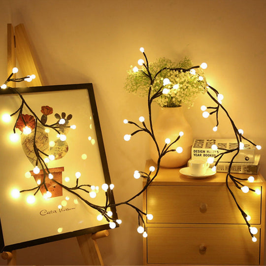 Round bulb vine lights