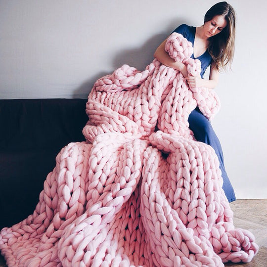 Chunky Knit Hand Woven Throw Blanket for Bed and Couch