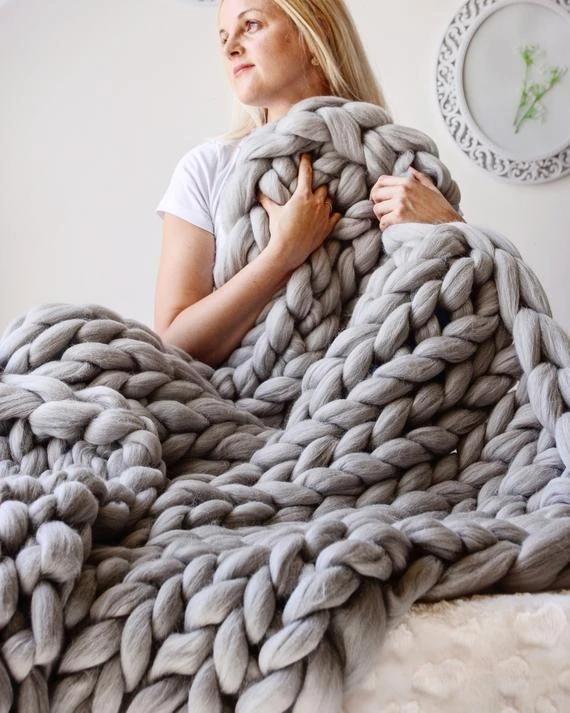 Chunky Knit Hand Woven Throw Blanket for Bed and Couch