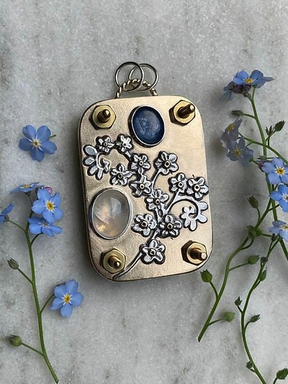 Decorative flower press design