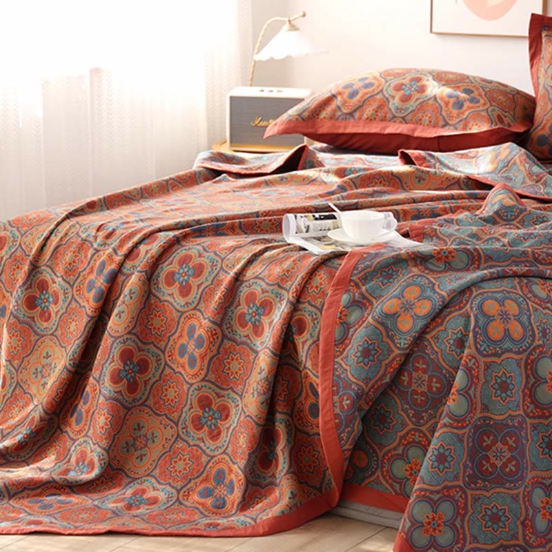 Reversible Floral Cotton Quilt and Pillowcase Set for Bedroom