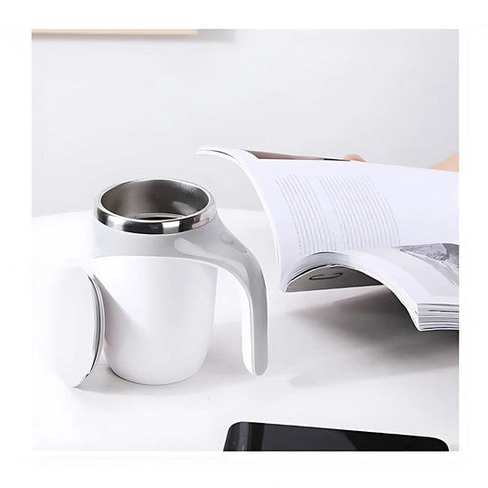 Self stirring mug with lid