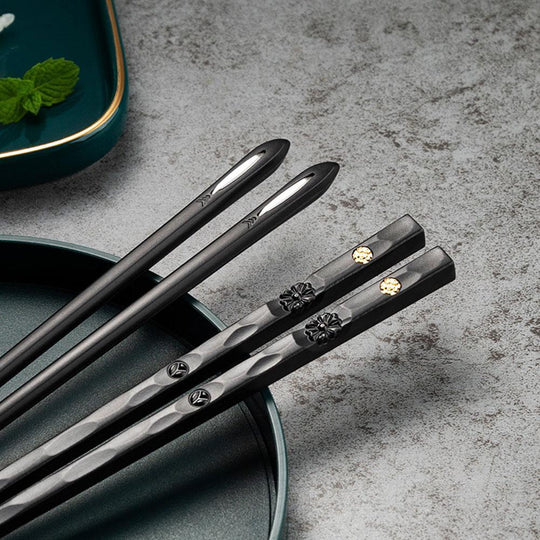 Black chopsticks detail