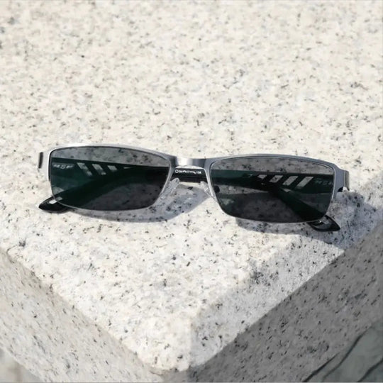 Ultra Light Photochromic Multifocal Reading Glasses for Screen and Daily Wear