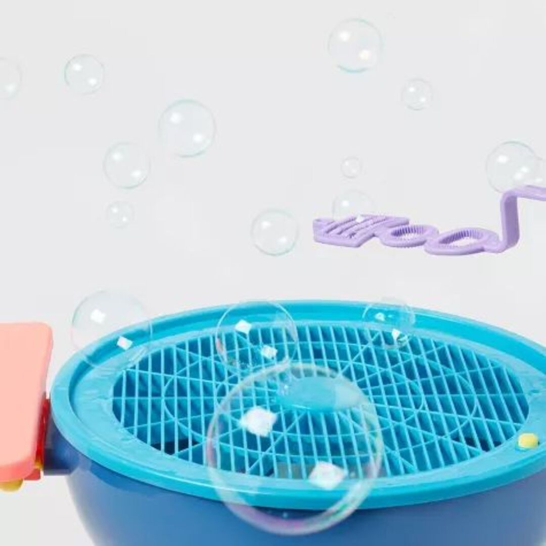 Close-up of grill bubble maker producing bubbles