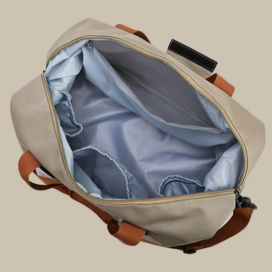 Duffel bag interior