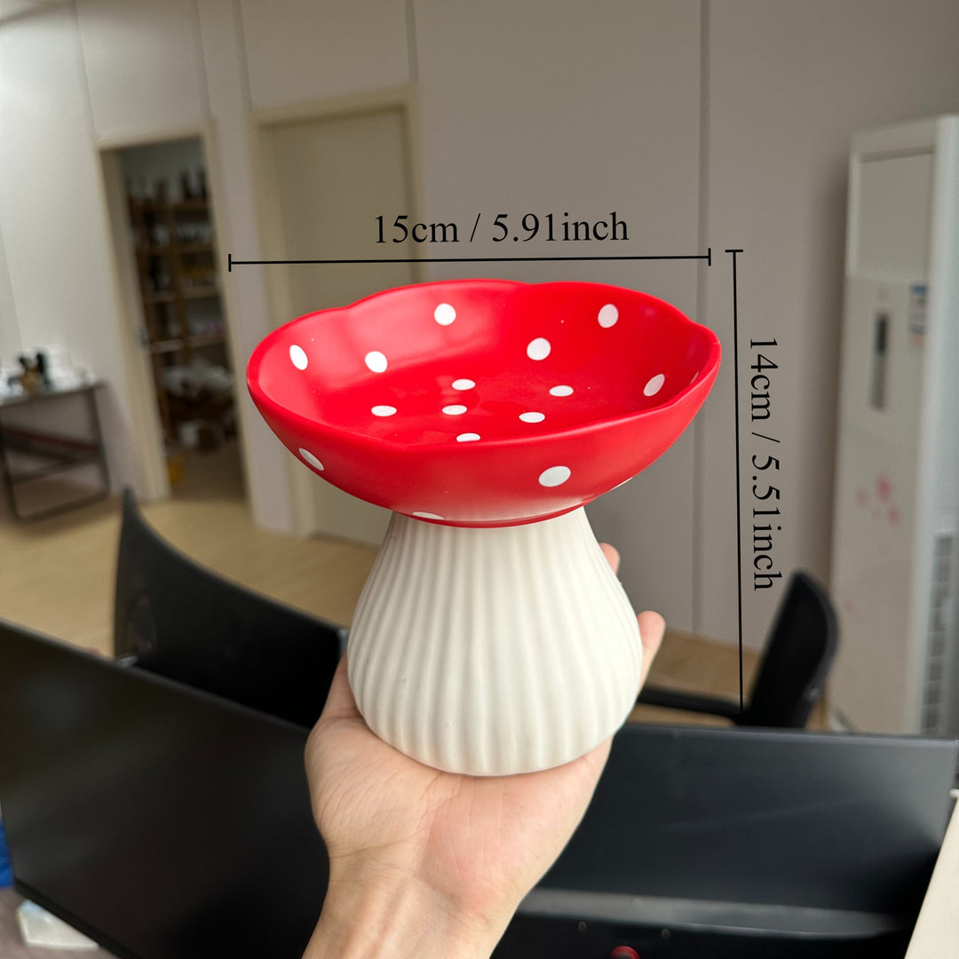 Decorative Resin Mushroom Pedestal Bowl for Cats and Small Pets