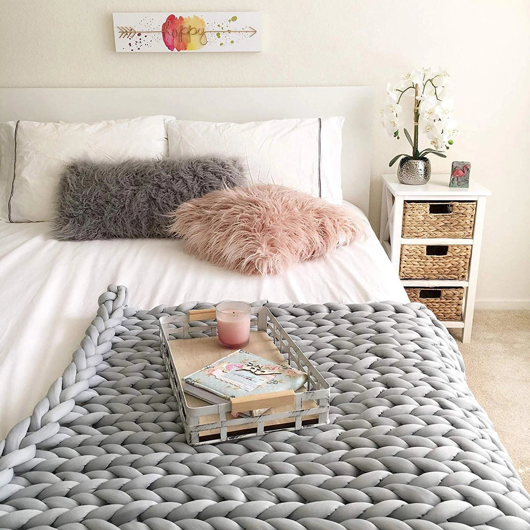 Chunky Knit Hand Woven Throw Blanket for Bed and Couch
