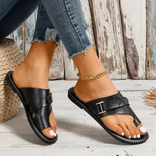 Soft Cushioned Faux Leather Toe-Loop Slide Sandals for Everyday Summer Comfort