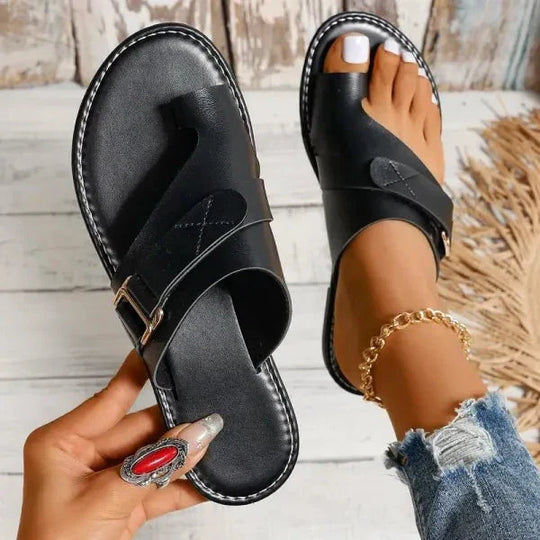 Soft Cushioned Faux Leather Toe-Loop Slide Sandals for Everyday Summer Comfort